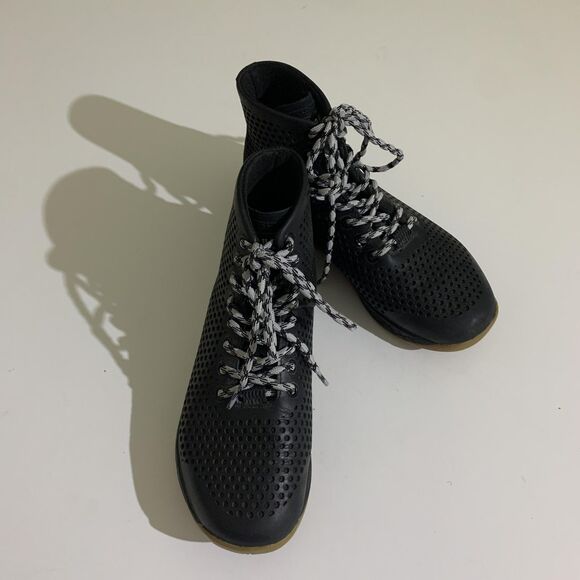 NOBULL Shoes Women's 7 Black High-Top Trainer SuperFabric CrossFit Gym - Picture 1 of 9